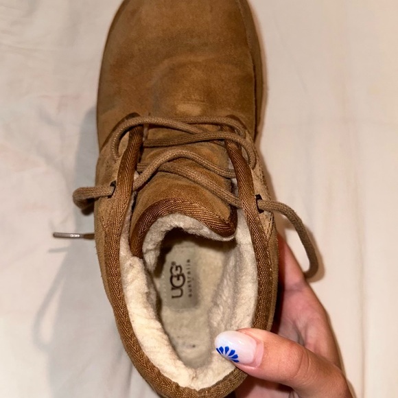 size 7.5 UGG neumal boots - Picture 2 of 8